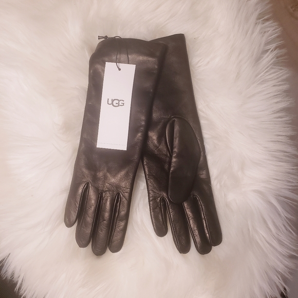UGG Accessories - UGG Nixie Leather Black Gloves - NEW